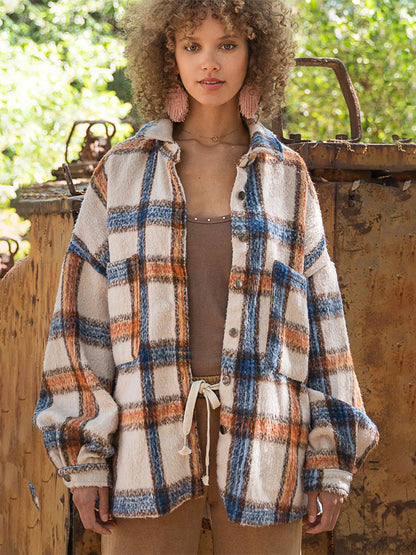 Veste longue épaisse à carreaux contrastés