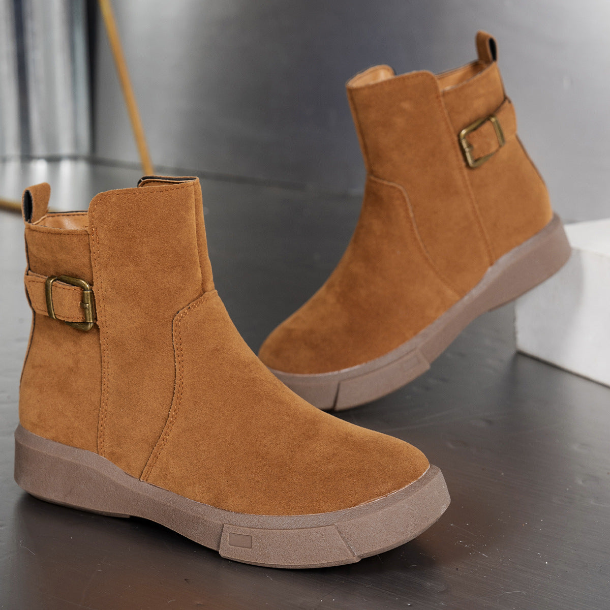 Bottines suedees Averiell confort‑plat
